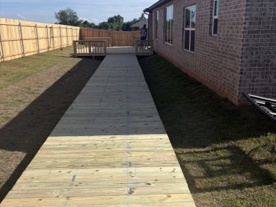 New Wood Fence Installation Service 1