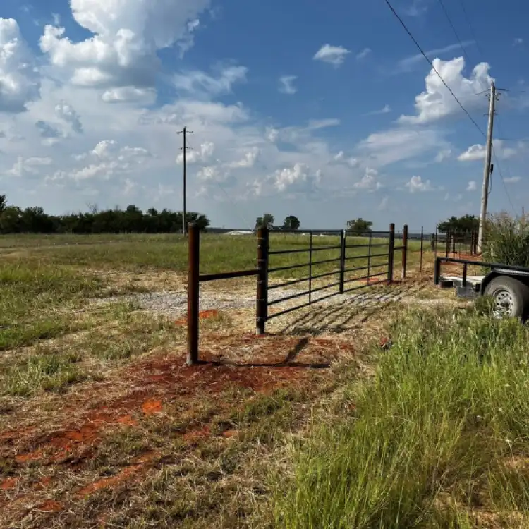 Farm & Ranch Fence